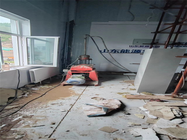 湖滨地基基础下沉墙体裂缝加固注浆顶升施工